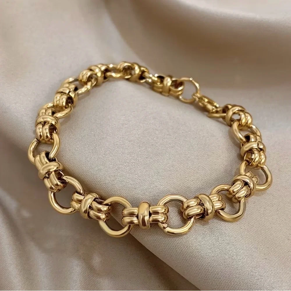 🔥TRENDY🔥 CUBAN LINK 18KT Gold Plated Bracelet